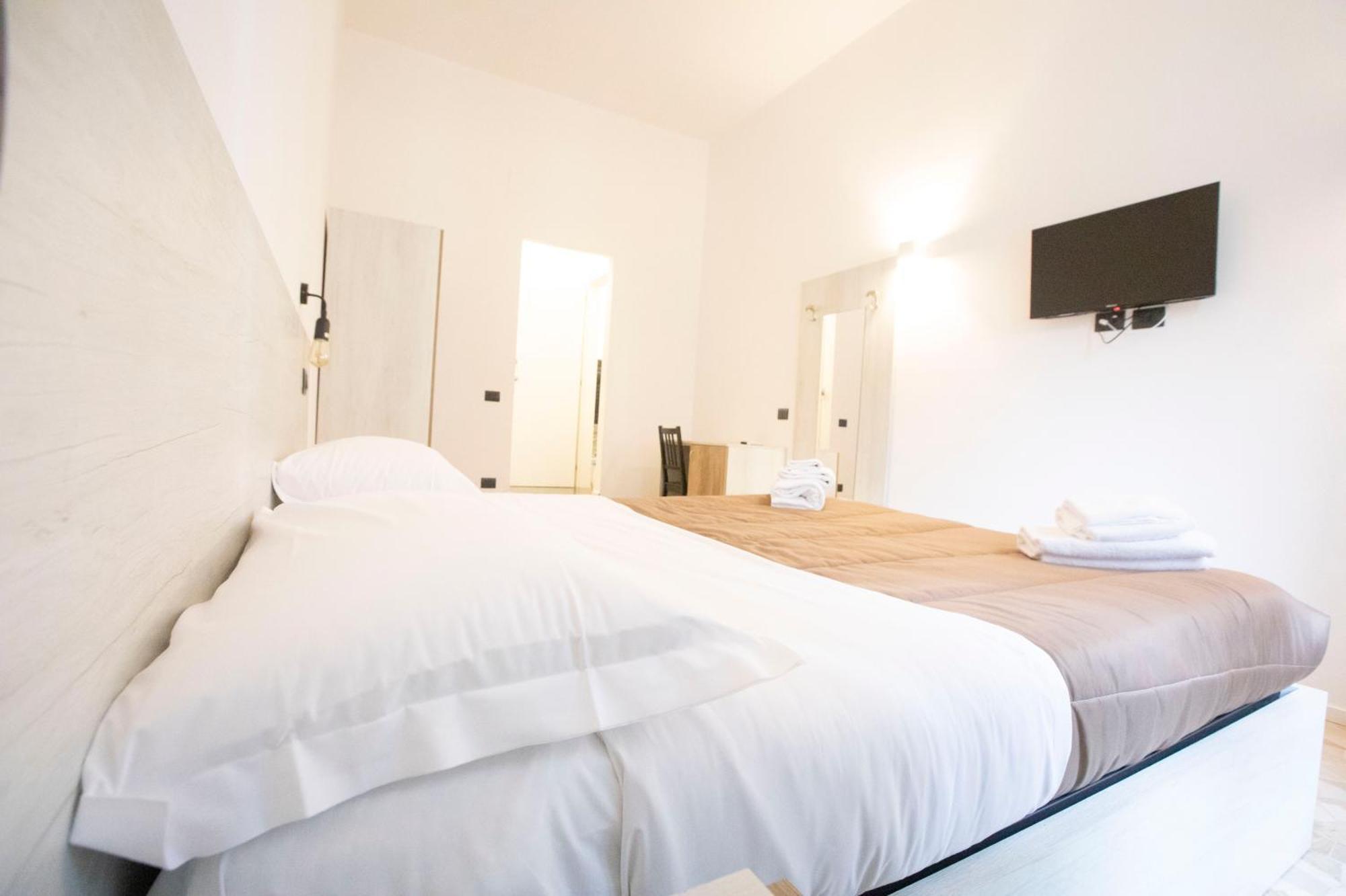Hall In Center Bed & Breakfast *