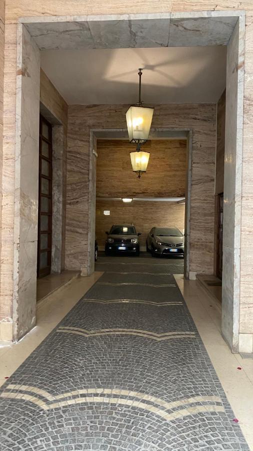 Hall In Center Frühstückspension